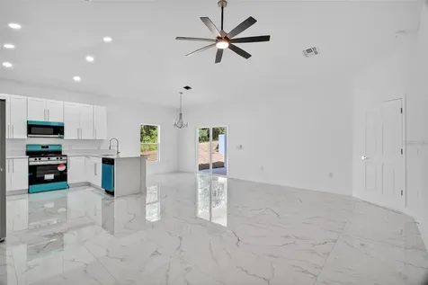 89 Fariway Circle Umatilla FL 32784