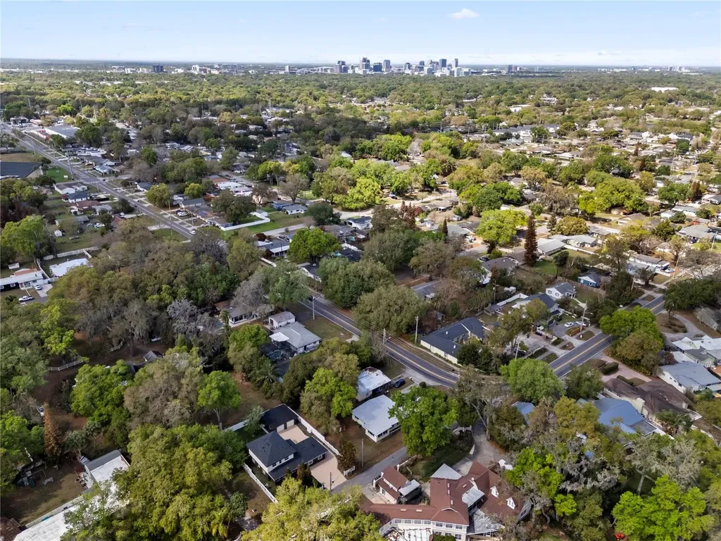 2712 S Crystal Lake Drive Orlando FL 32806