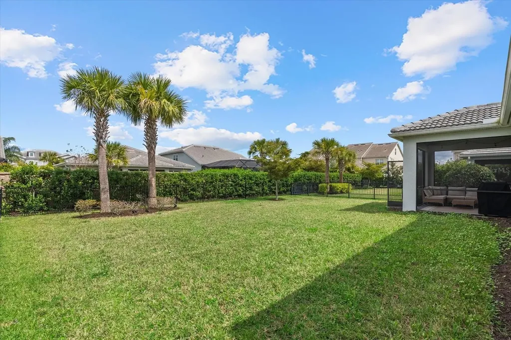 3310 Chestertown Loop Bradenton FL 34211