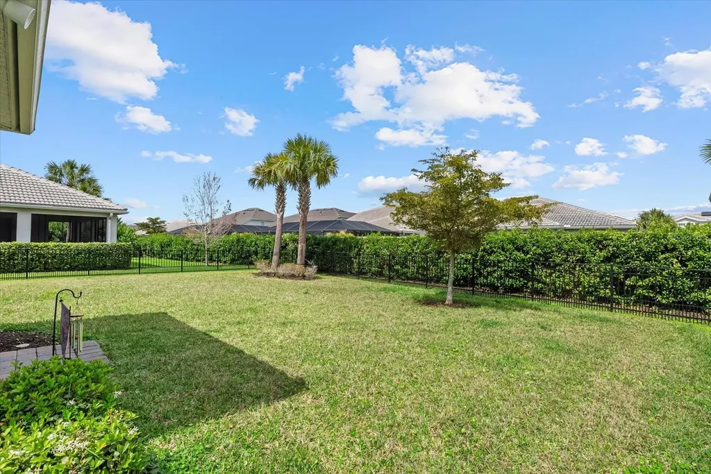 3310 Chestertown Loop Bradenton FL 34211