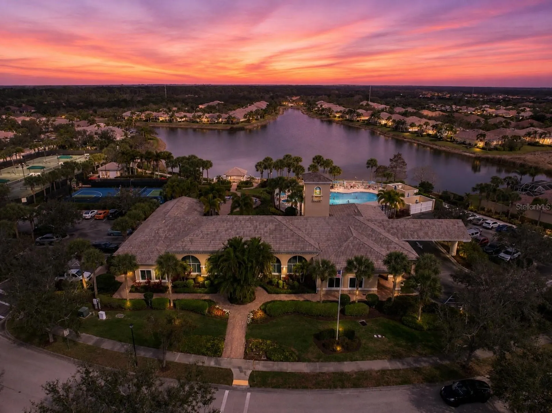 1418 Burgos Drive Sarasota FL 34238