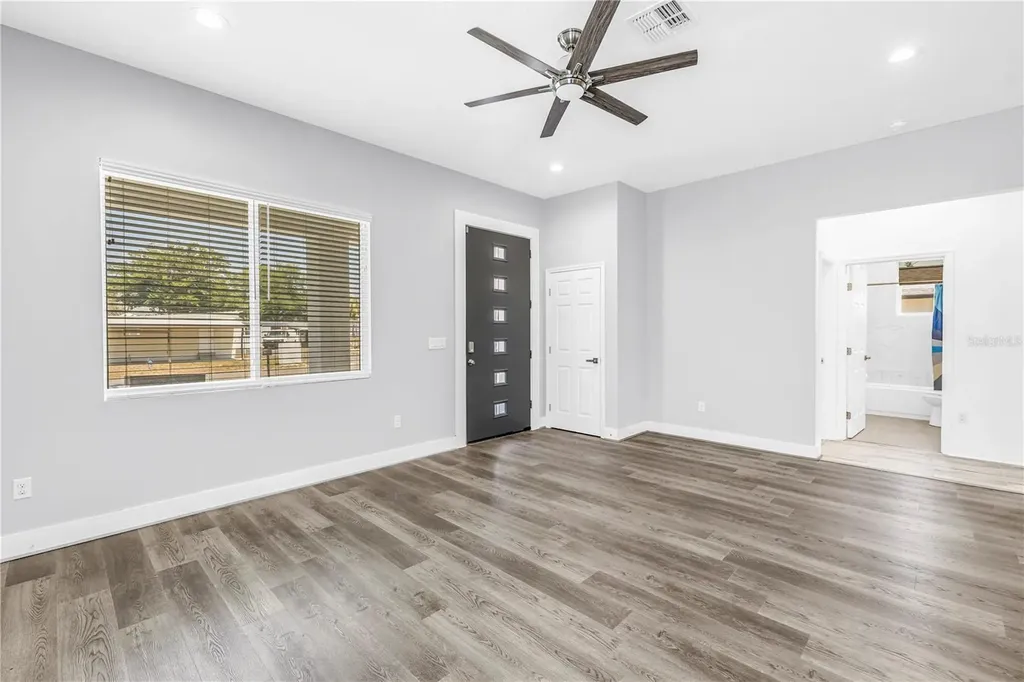 4320 56th Avenue N St Petersburg FL 33714