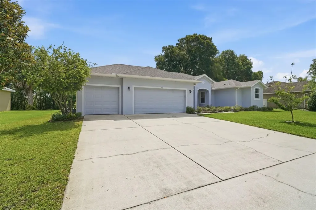 705 Ostrich Fern Lane Deland FL 32720