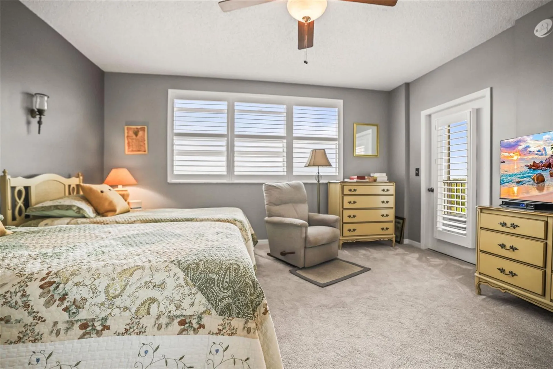 6399 Shoreline Drive St Petersburg FL 33708