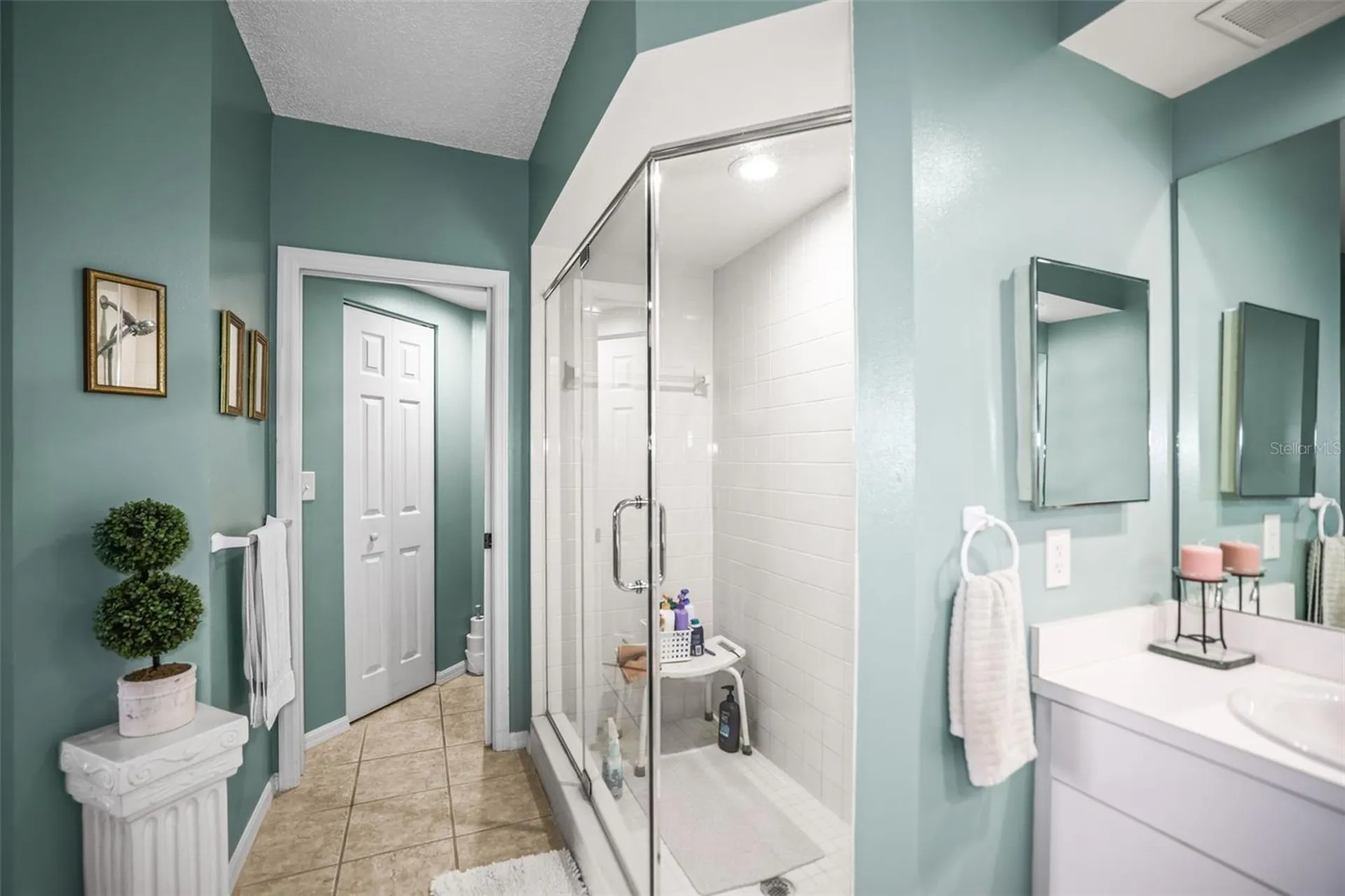 6399 Shoreline Drive St Petersburg FL 33708