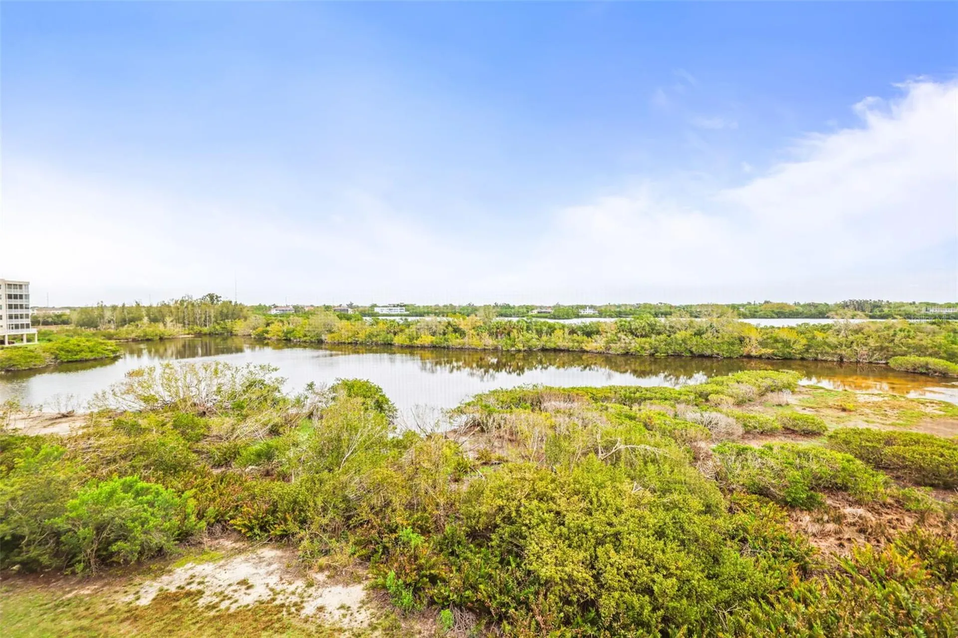 6399 Shoreline Drive St Petersburg FL 33708