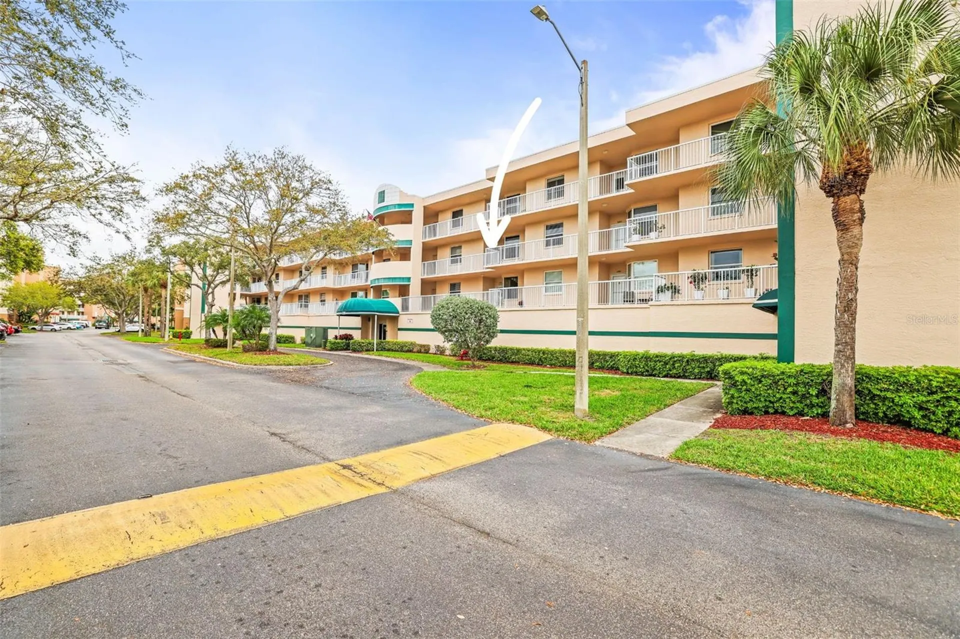 6399 Shoreline Drive St Petersburg FL 33708