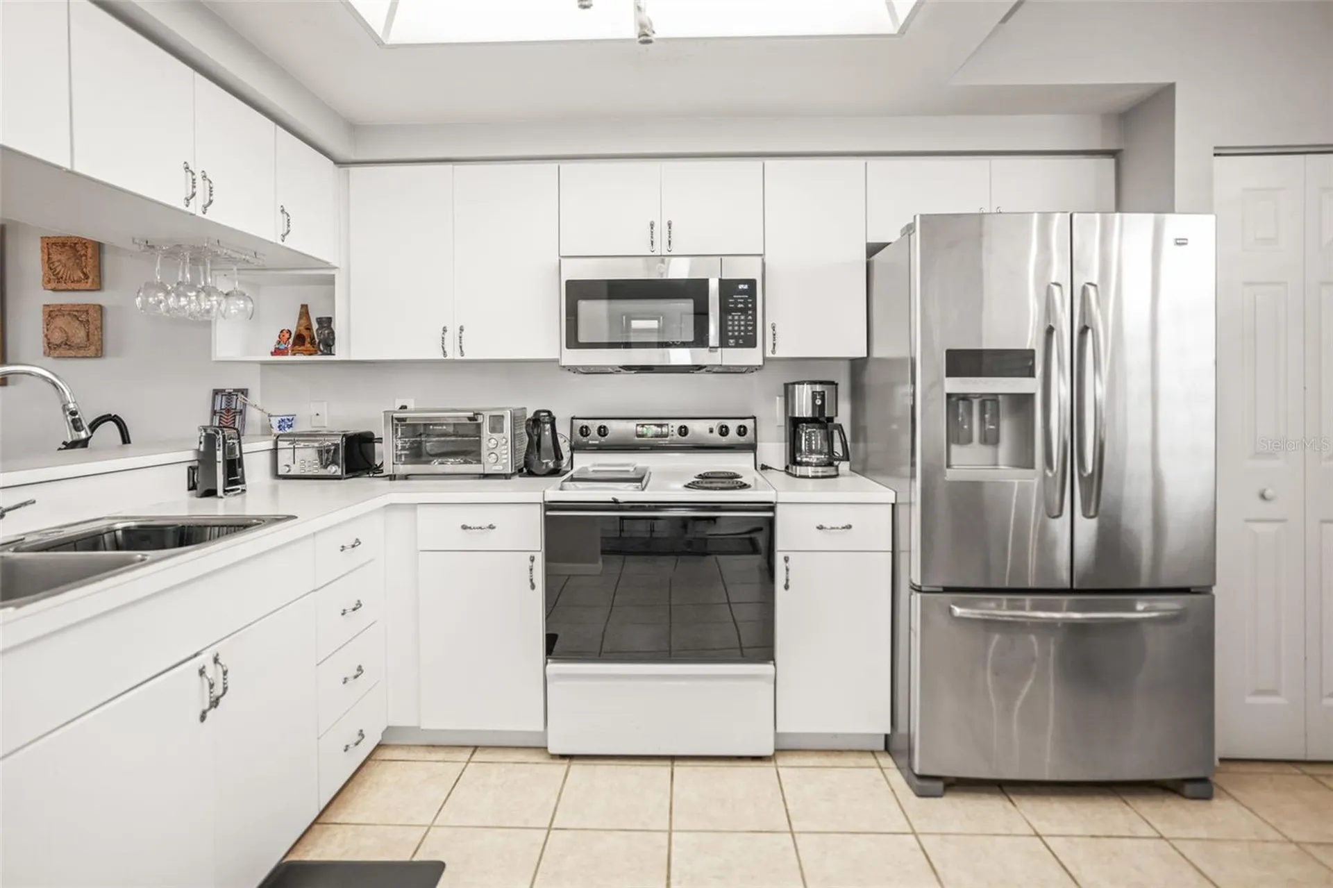 6399 Shoreline Drive St Petersburg FL 33708