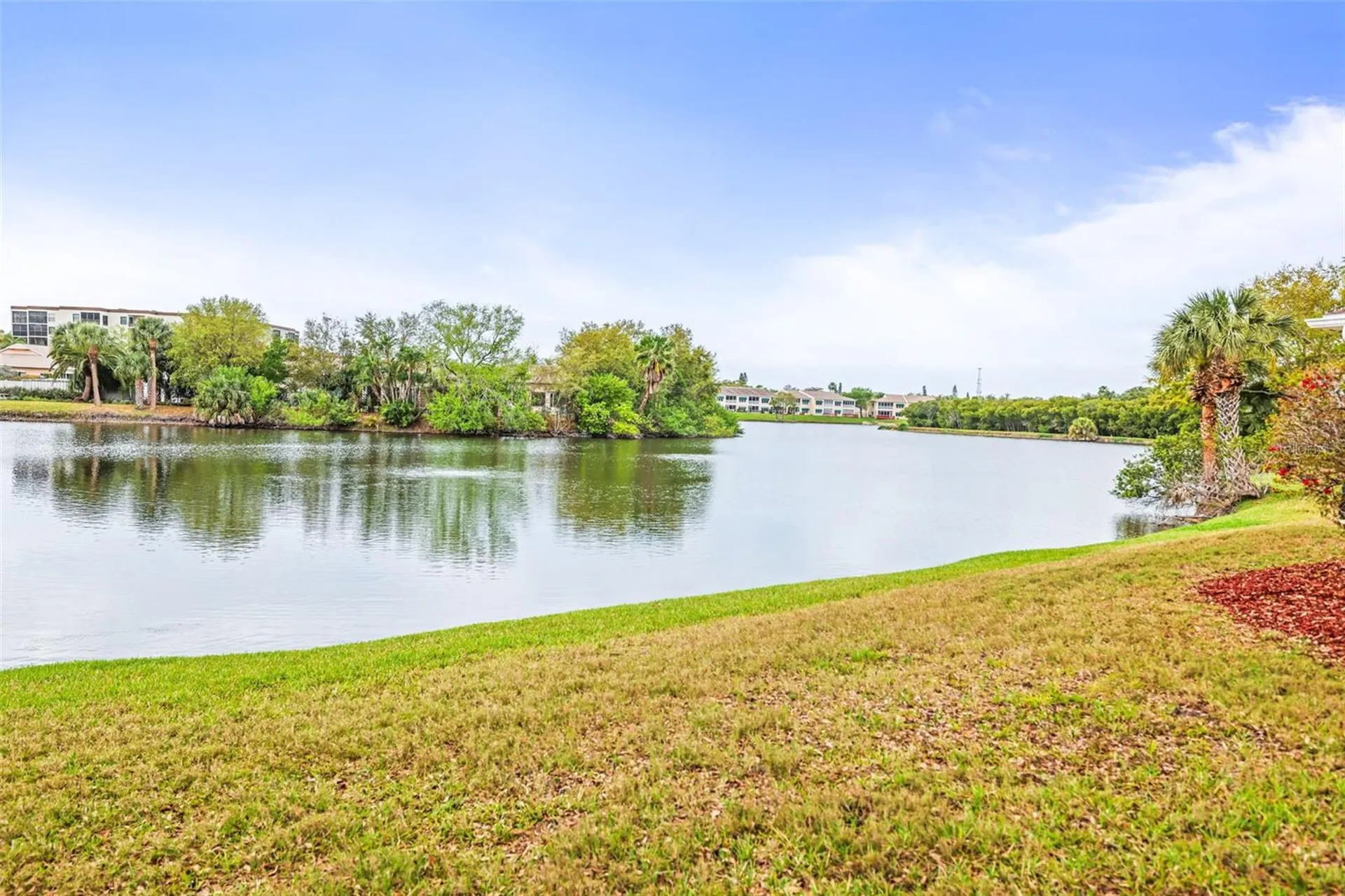 6399 Shoreline Drive St Petersburg FL 33708