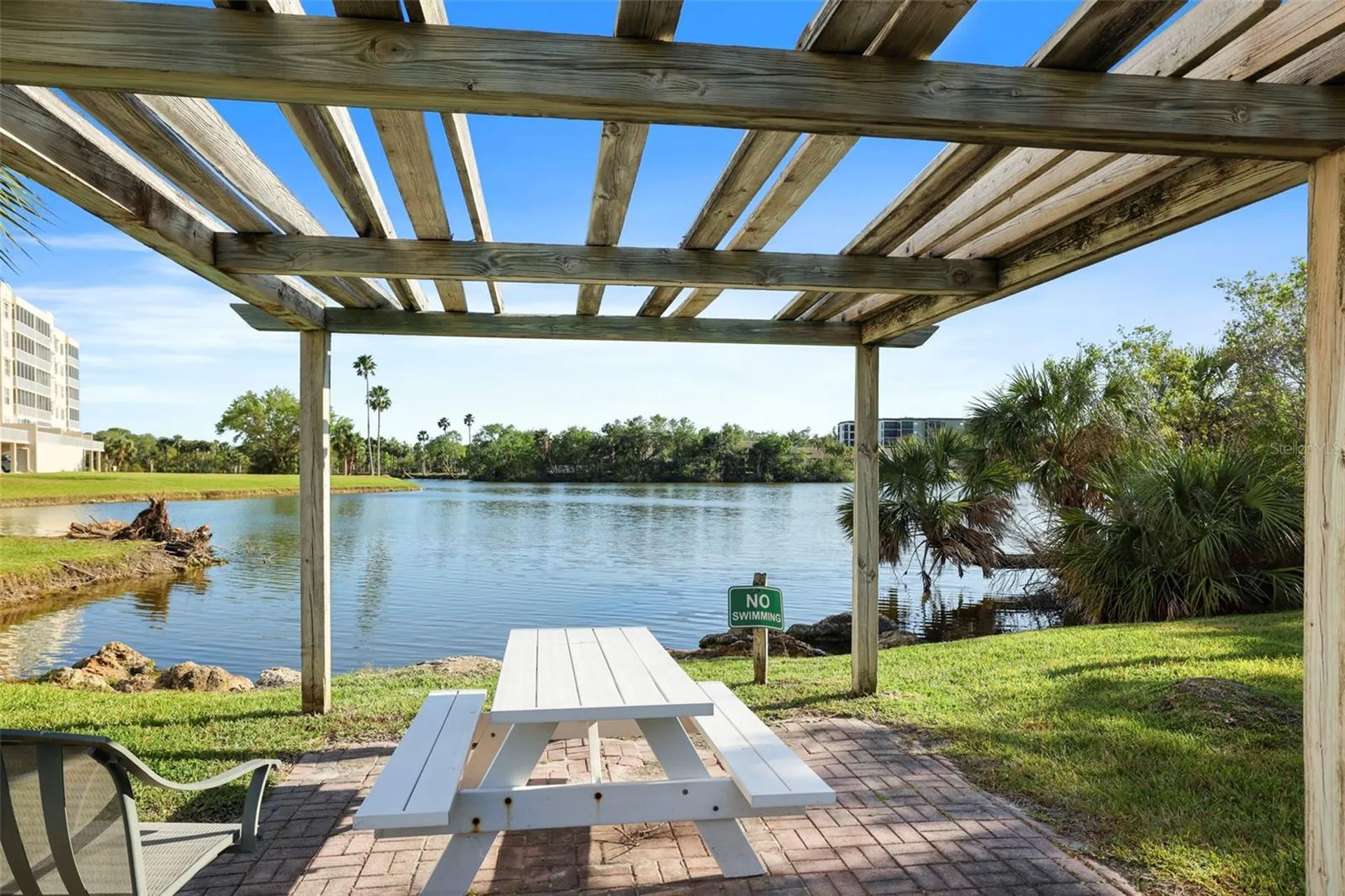 6399 Shoreline Drive St Petersburg FL 33708