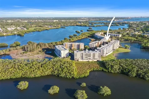 6399 Shoreline Drive St Petersburg FL 33708
