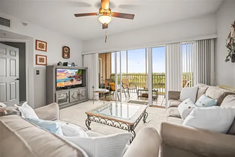 6399 Shoreline Drive St Petersburg FL 33708