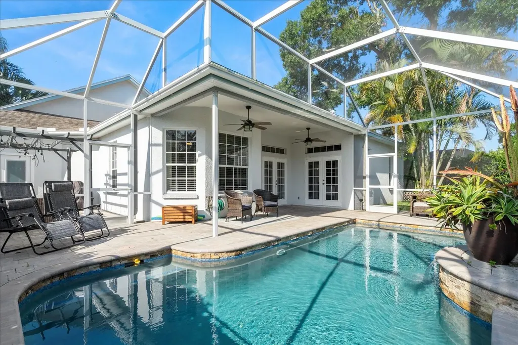 4615 4th Avenue Drive E Bradenton FL 34208
