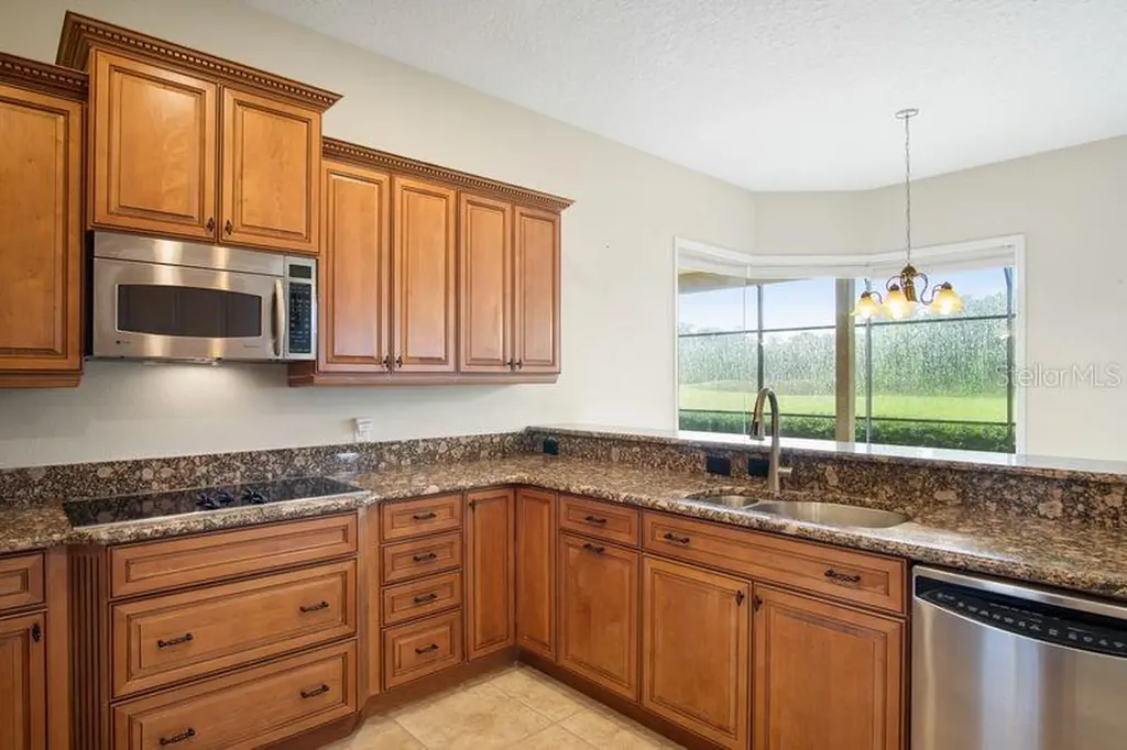 1752 Lee Janzen Drive Kissimmee FL 34744