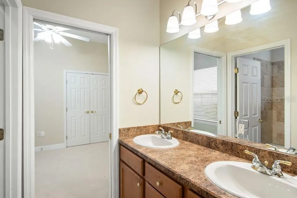 1752 Lee Janzen Drive Kissimmee FL 34744