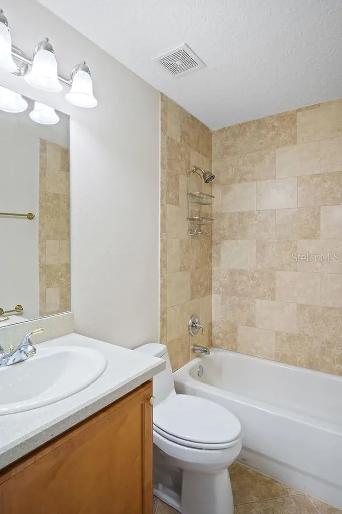 1752 Lee Janzen Drive Kissimmee FL 34744