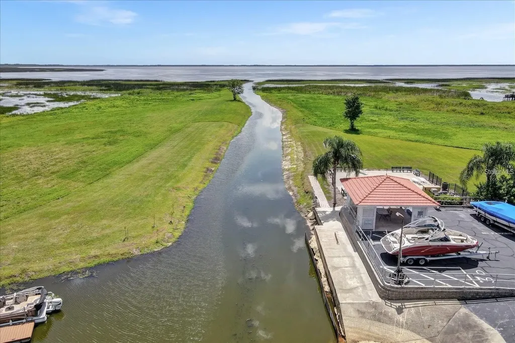 1752 Lee Janzen Drive Kissimmee FL 34744