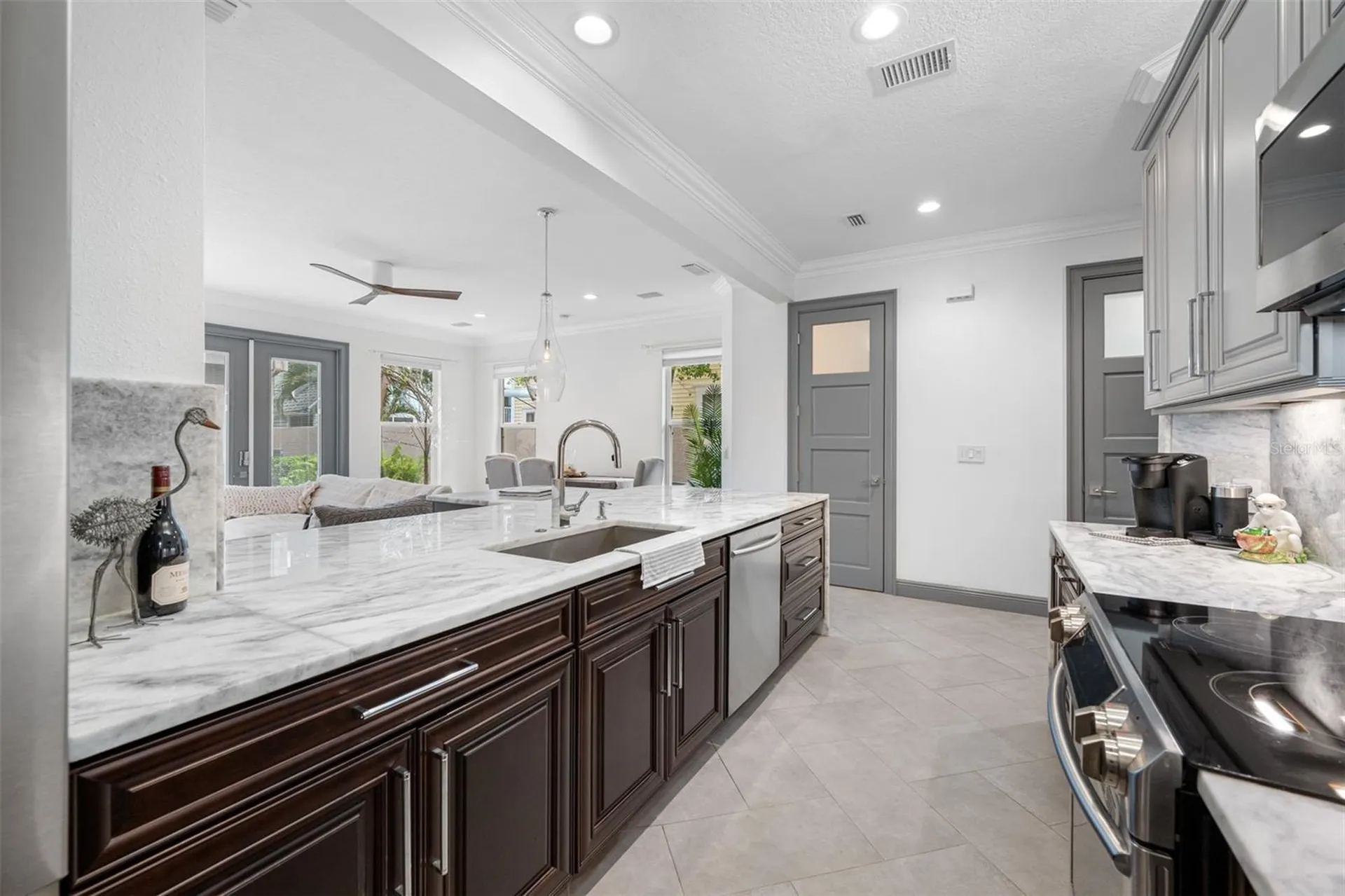 237 7th Avenue N St Petersburg FL 33701