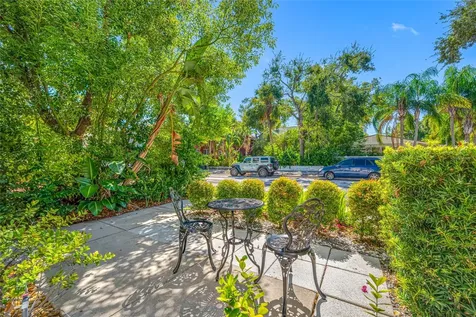 237 7th Avenue N St Petersburg FL 33701