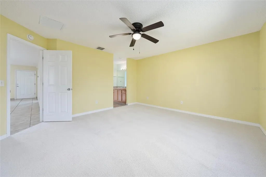 17870 SE 92nd Amory Avenue The Villages FL 32162