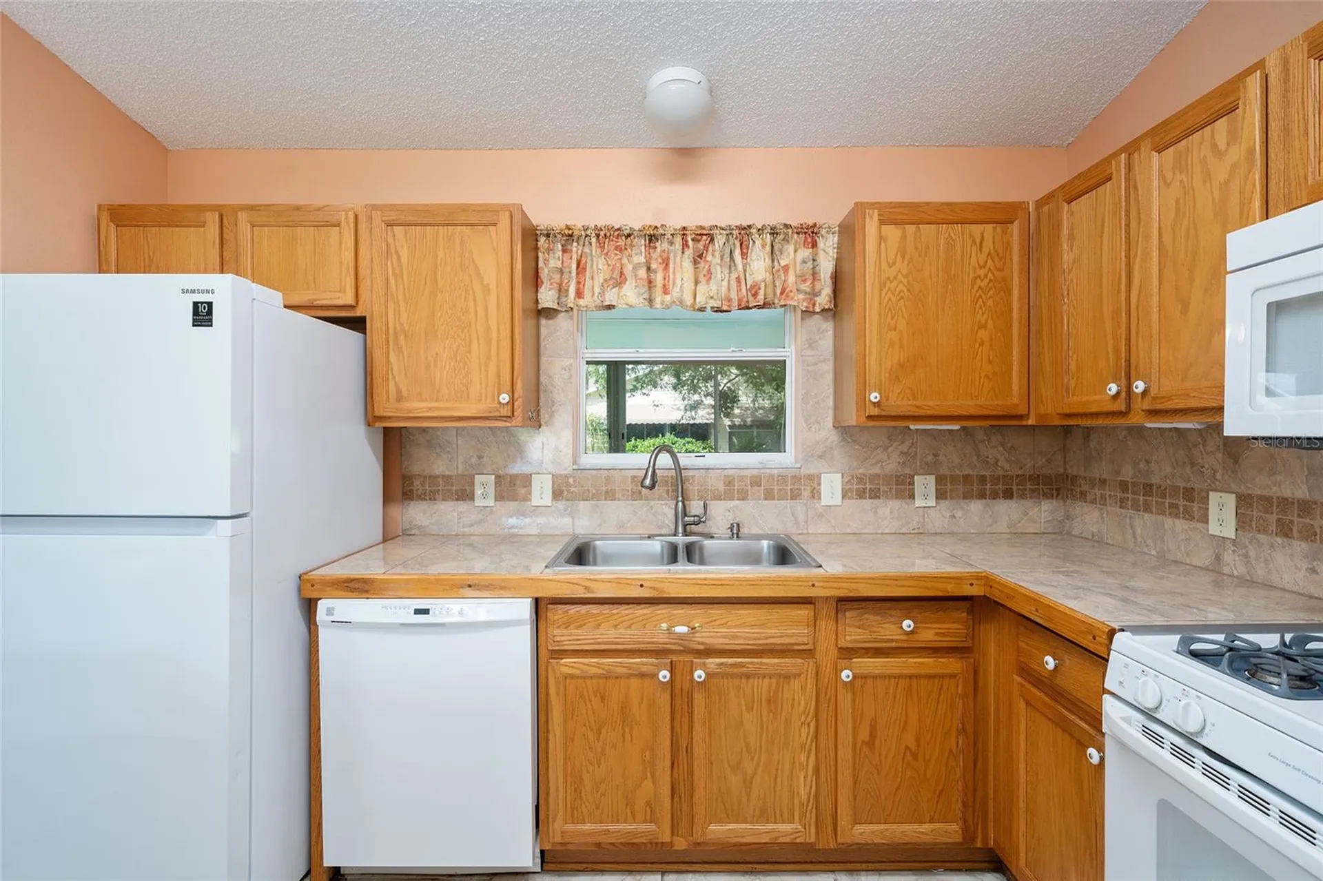 17870 SE 92nd Amory Avenue The Villages FL 32162