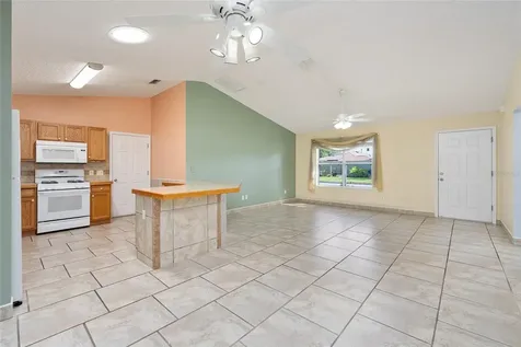 17870 SE 92nd Amory Avenue The Villages FL 32162