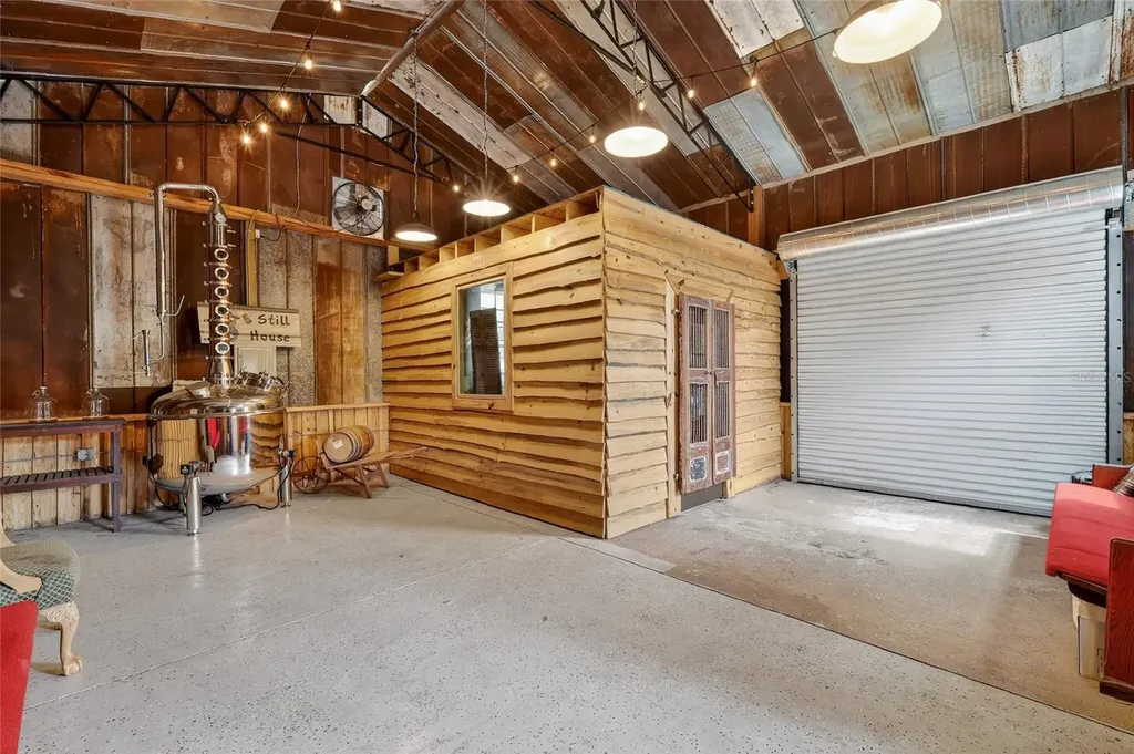26921 Bloomfield Avenue Yalaha FL 34797