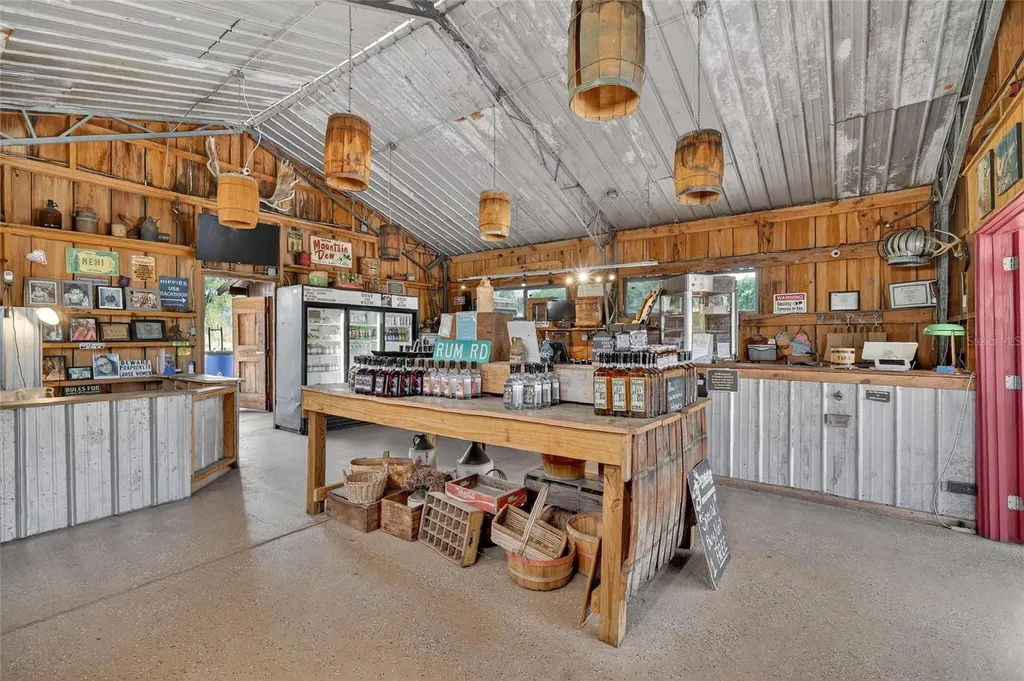 26921 Bloomfield Avenue Yalaha FL 34797