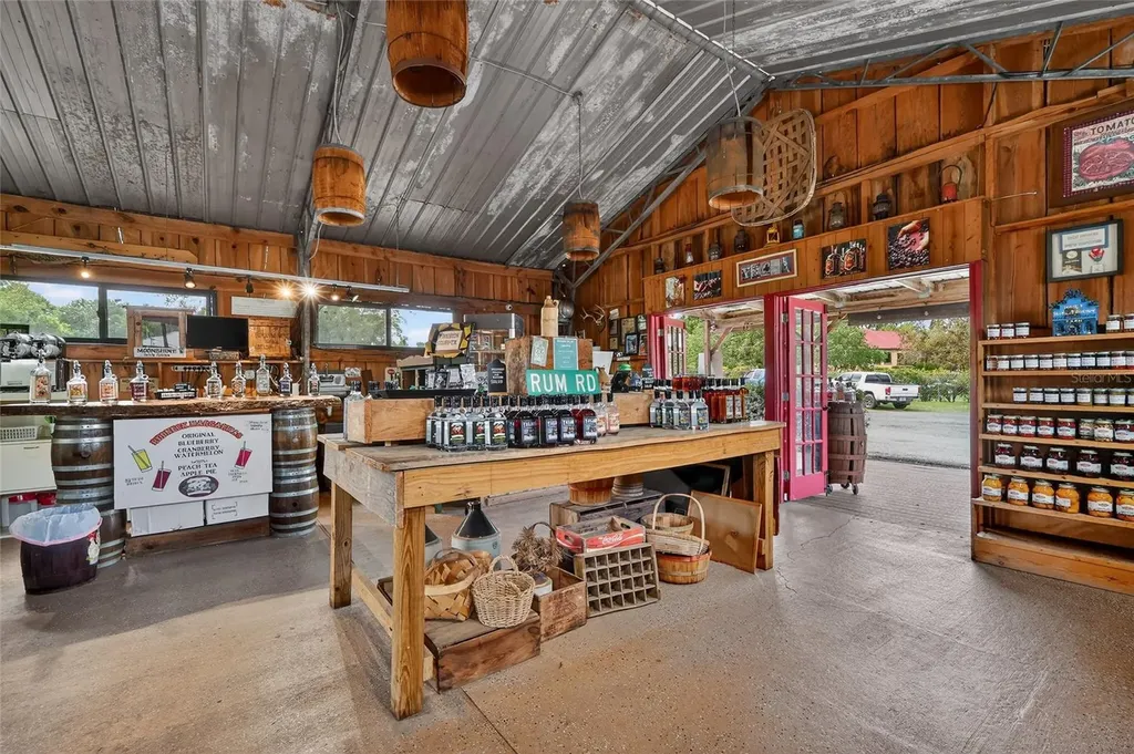 26921 Bloomfield Avenue Yalaha FL 34797