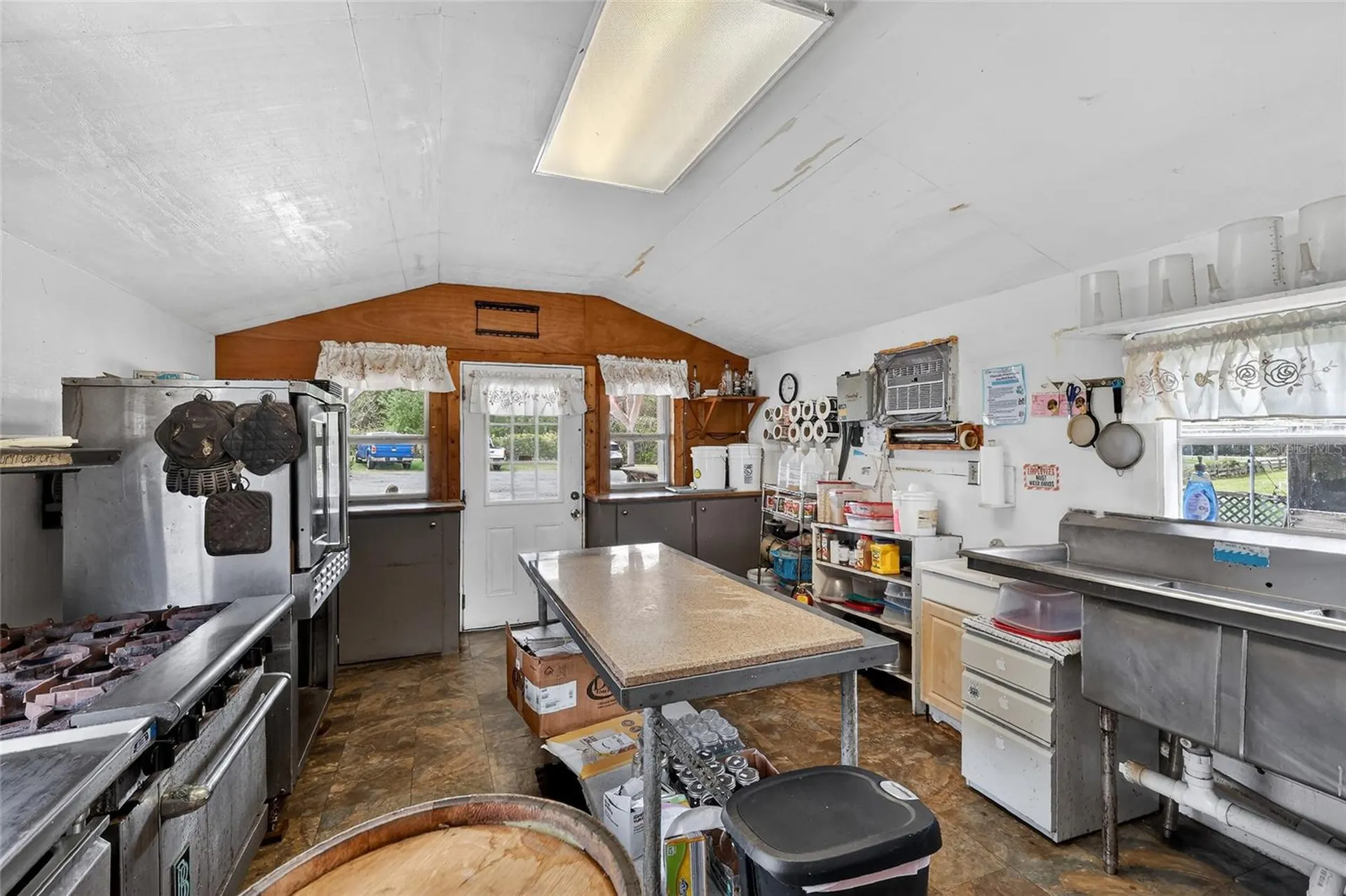 26921 Bloomfield Avenue Yalaha FL 34797