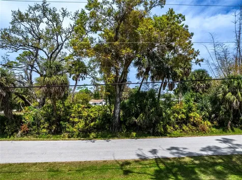 Pineapple Street Englewood FL 34223