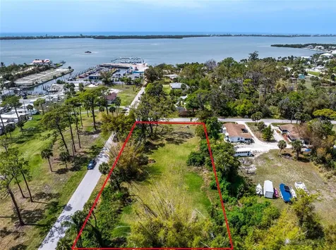 Pineapple Street Englewood FL 34223