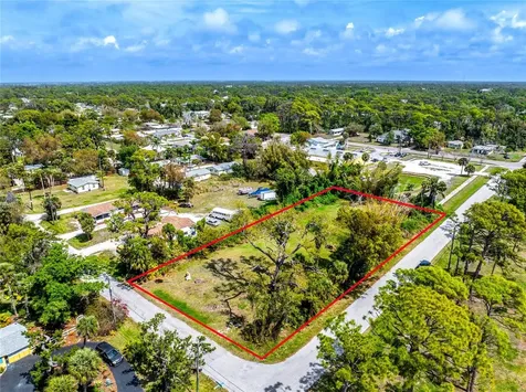 Pineapple Street Englewood FL 34223