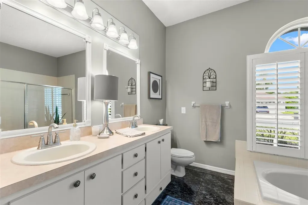 4766 Stoneview Circle Oldsmar FL 34677