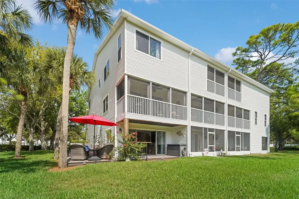 14891 Seminole Trail Seminole FL 33776