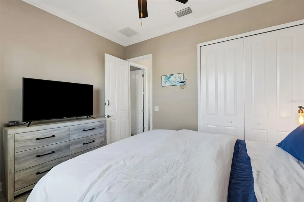 289 Sapphire Lake Drive Bradenton FL 34209