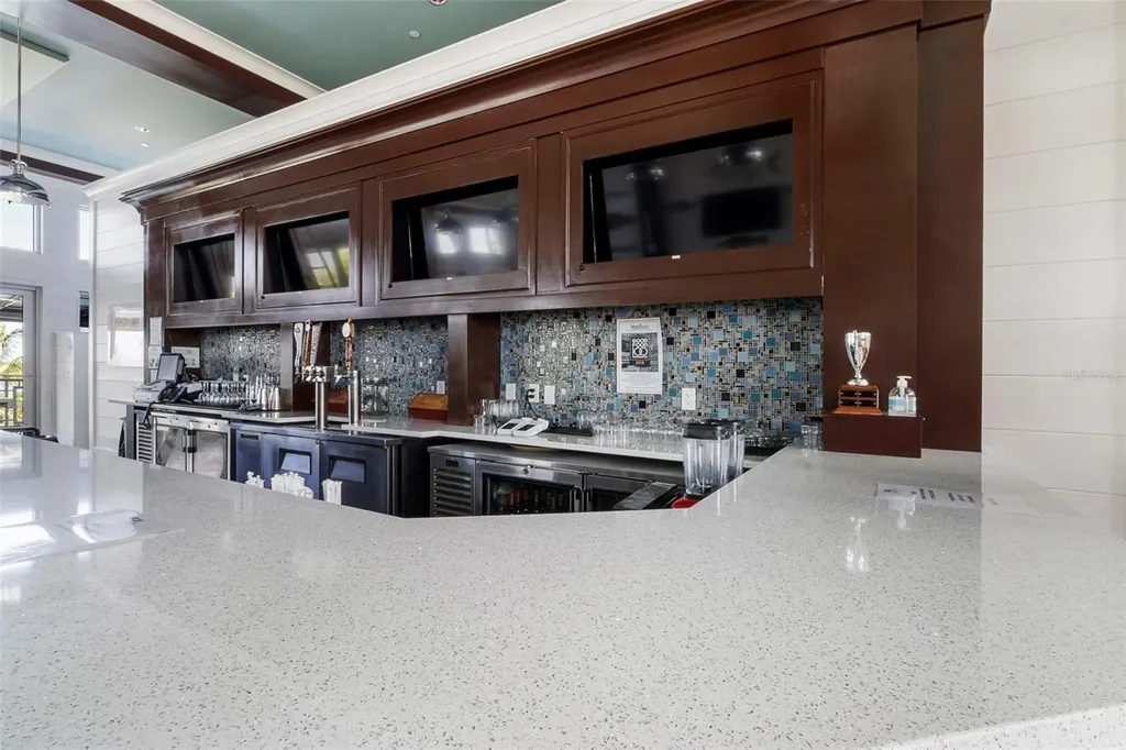 289 Sapphire Lake Drive Bradenton FL 34209