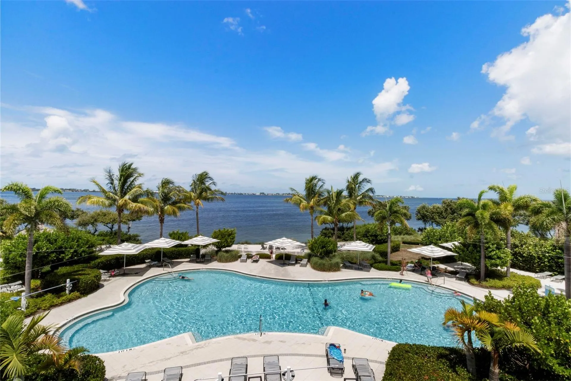 289 Sapphire Lake Drive Bradenton FL 34209