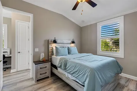289 Sapphire Lake Drive Bradenton FL 34209