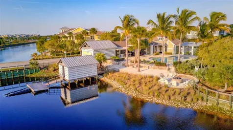 289 Sapphire Lake Drive Bradenton FL 34209
