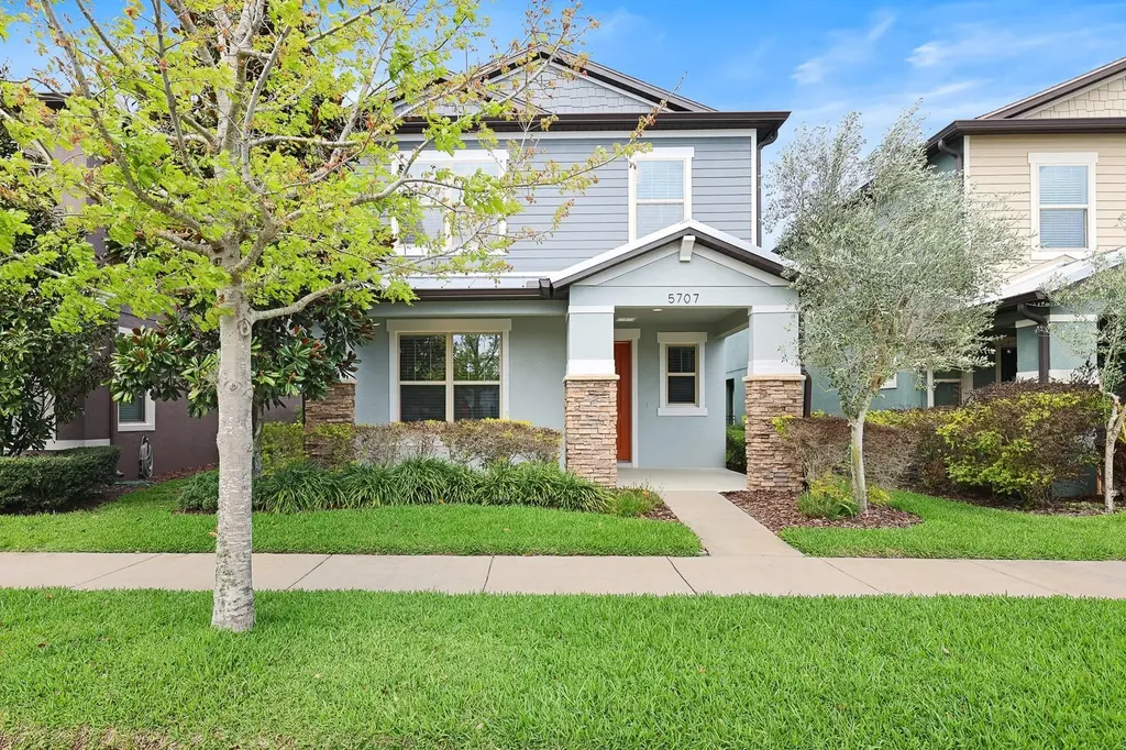 5707 Village Center Drive Lithia FL 33547