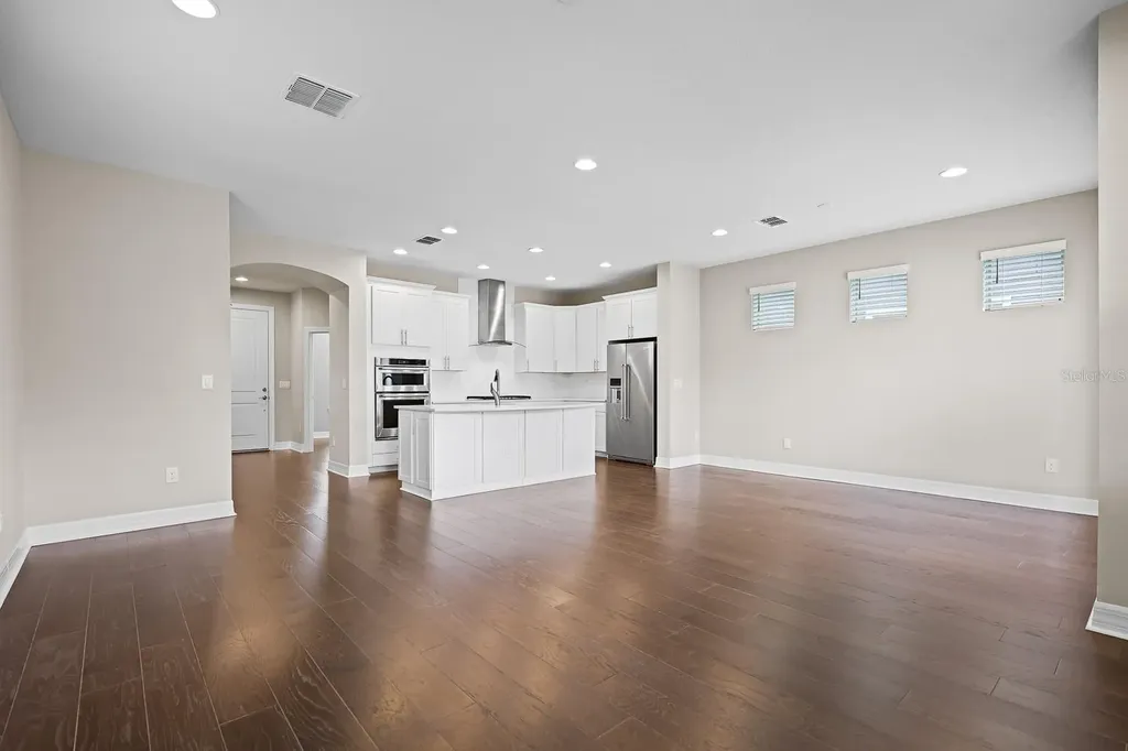 5707 Village Center Drive Lithia FL 33547