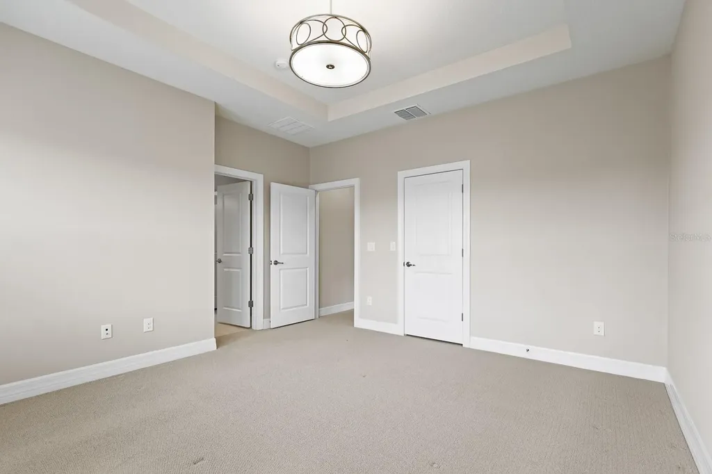 5707 Village Center Drive Lithia FL 33547
