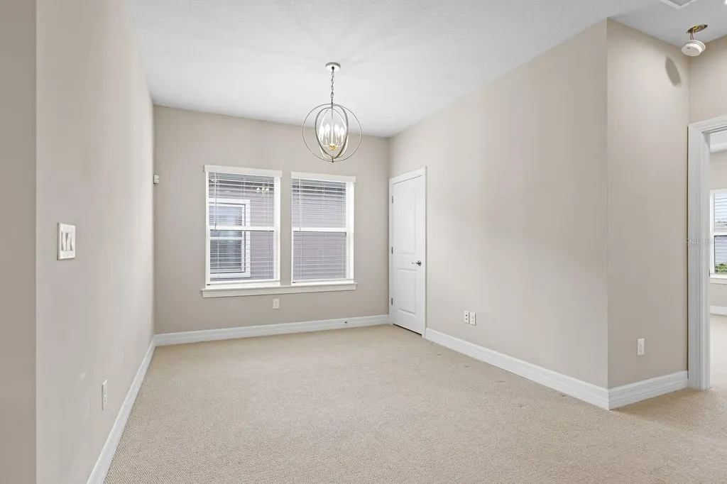 5707 Village Center Drive Lithia FL 33547