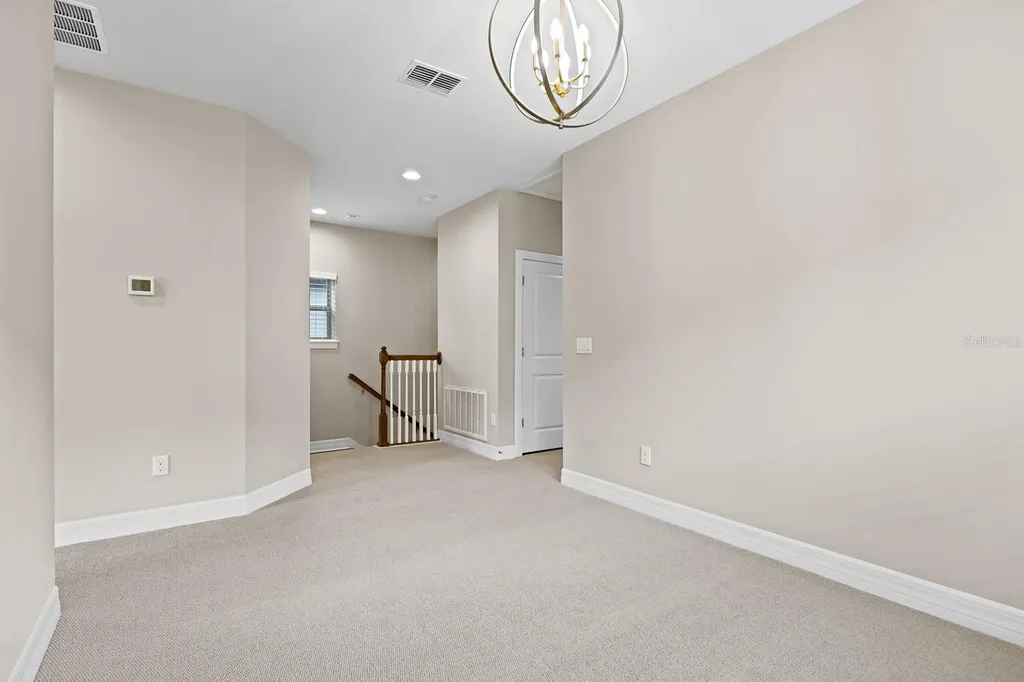 5707 Village Center Drive Lithia FL 33547