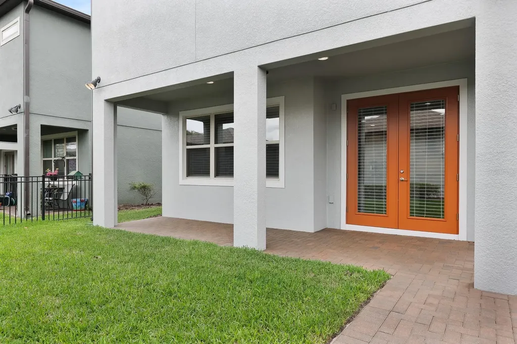 5707 Village Center Drive Lithia FL 33547