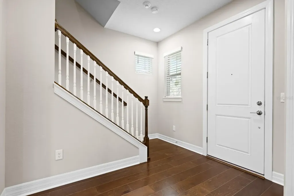 5707 Village Center Drive Lithia FL 33547