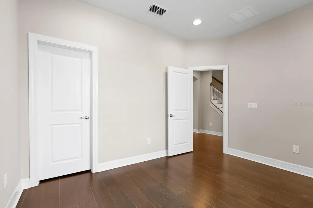 5707 Village Center Drive Lithia FL 33547