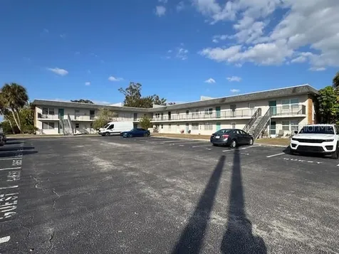 3325 Bee Ridge Road Sarasota FL 34239