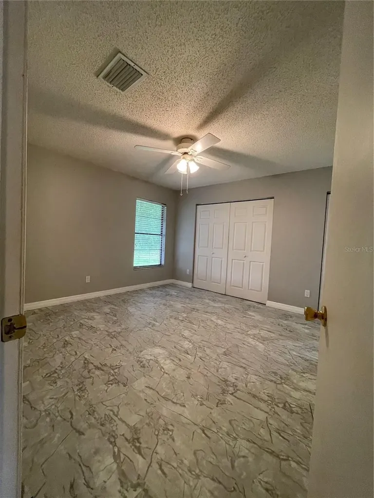 2807 48th Ave Dr W Bradenton FL 34207